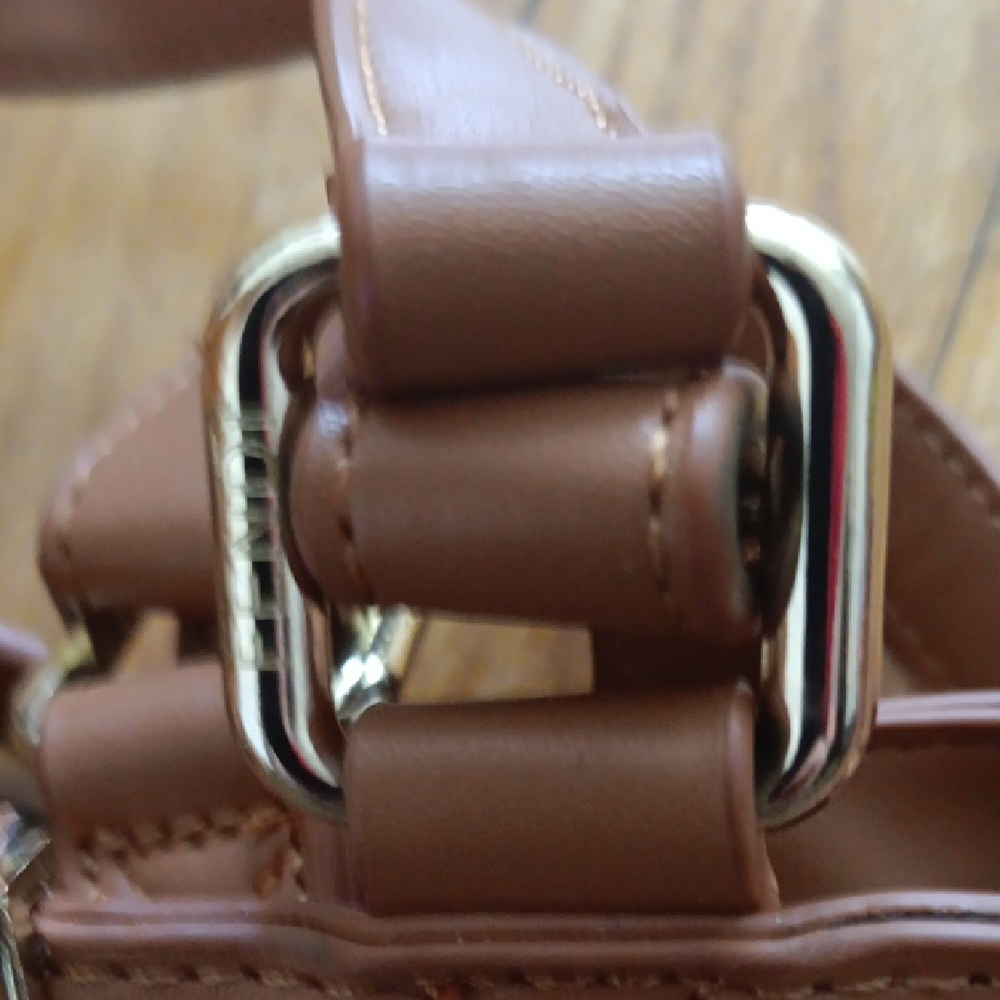 Fendi Medium Peek A Boo Tote GUC - Picture 8 of 11